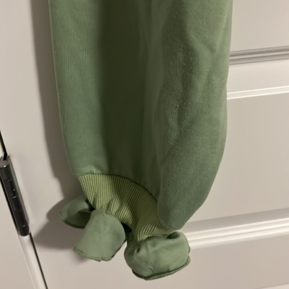 Cropped Ruffle Sweater - Picture 2 of 4